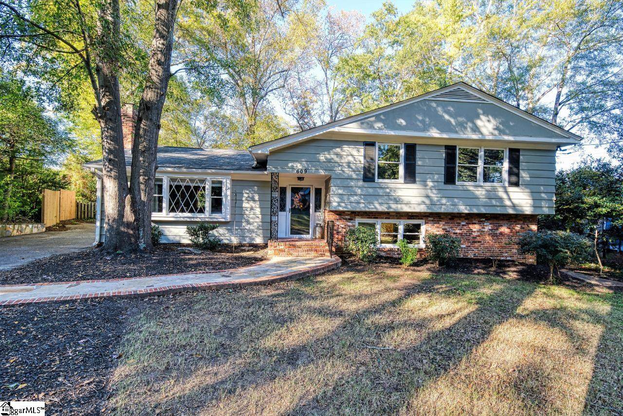 609 Cleveland Street - Photo 1