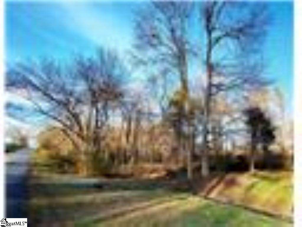 209 Hazelwood Avenue - Photo 1