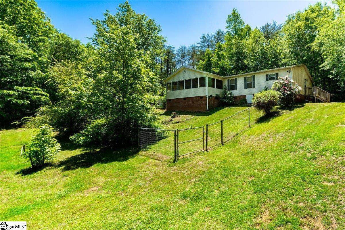 110 Diane Drive - Photo 1