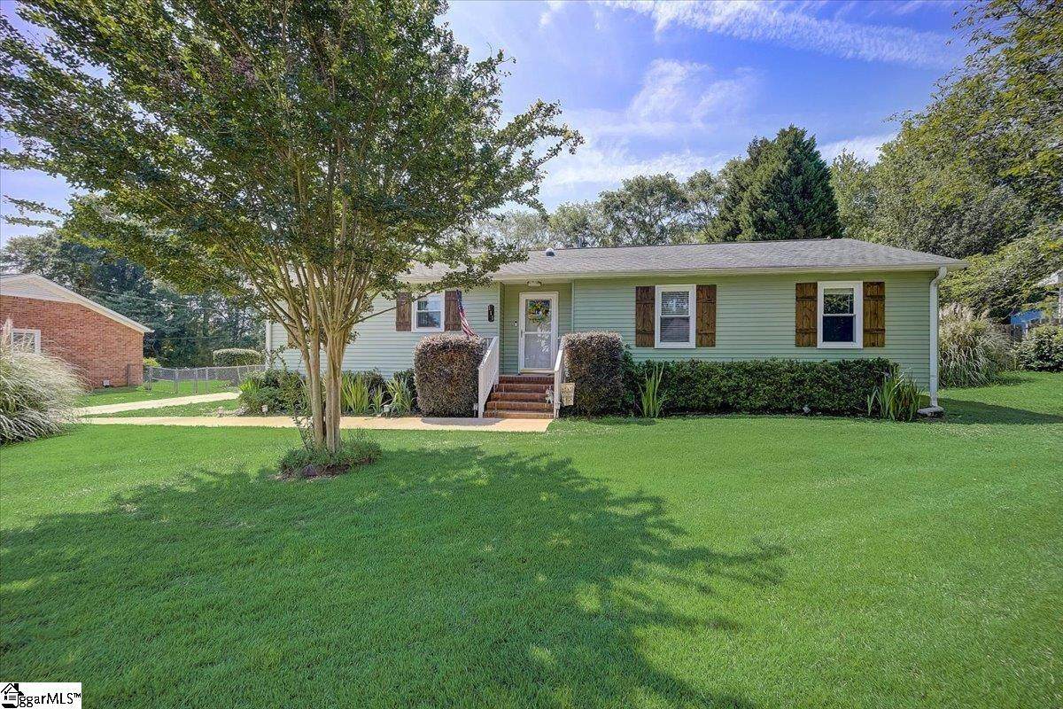 111 Heather Lane - Photo 1