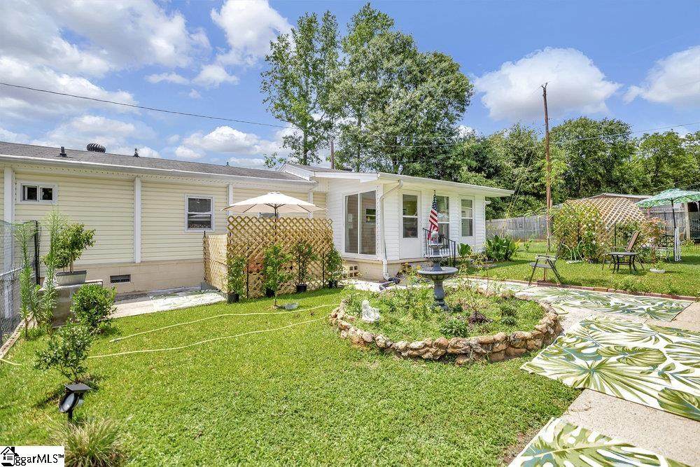 501 Cromer Road - Photo 1