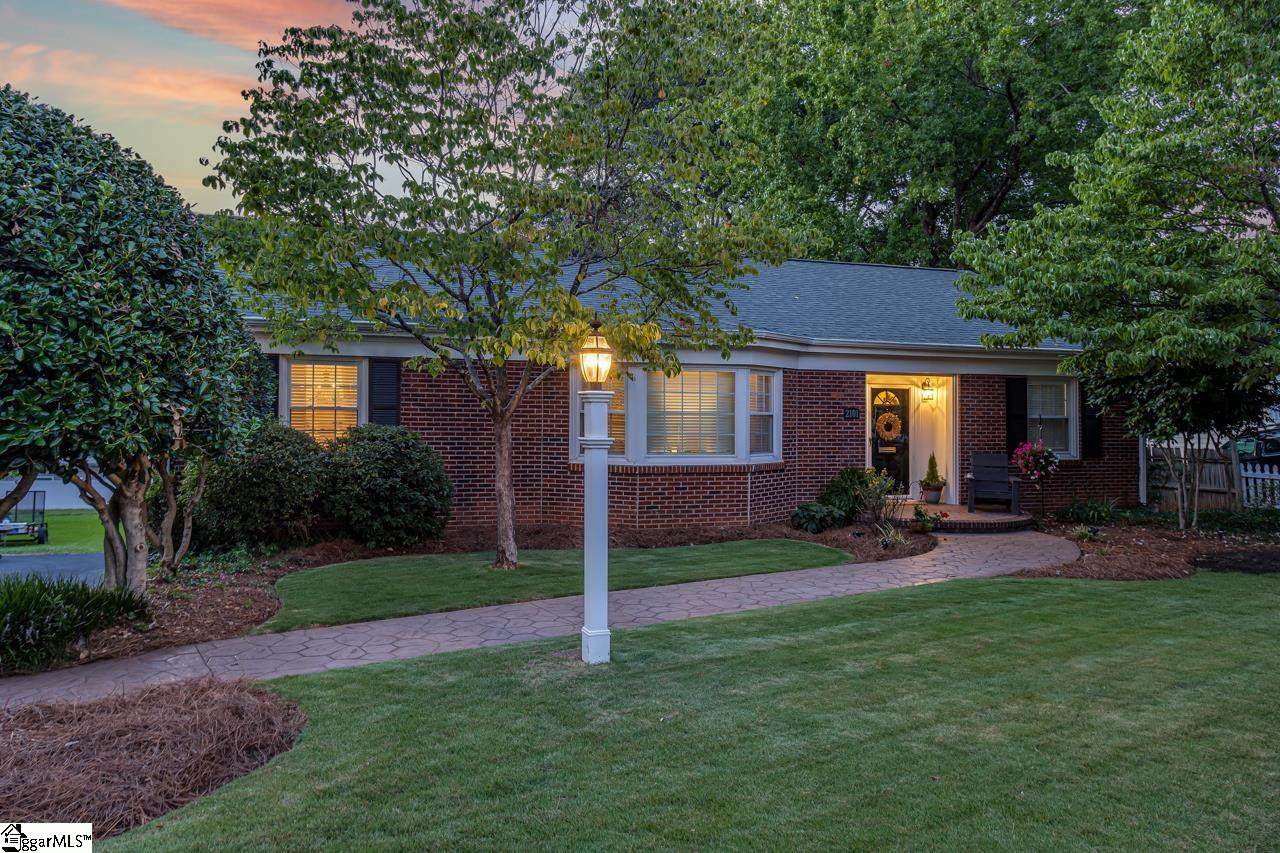 2101 North Street - Photo 1