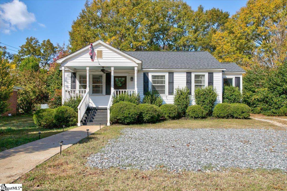 1016 Anderson Drive - Photo 1