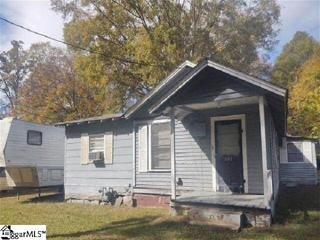 202 Pickney Place - Photo 1