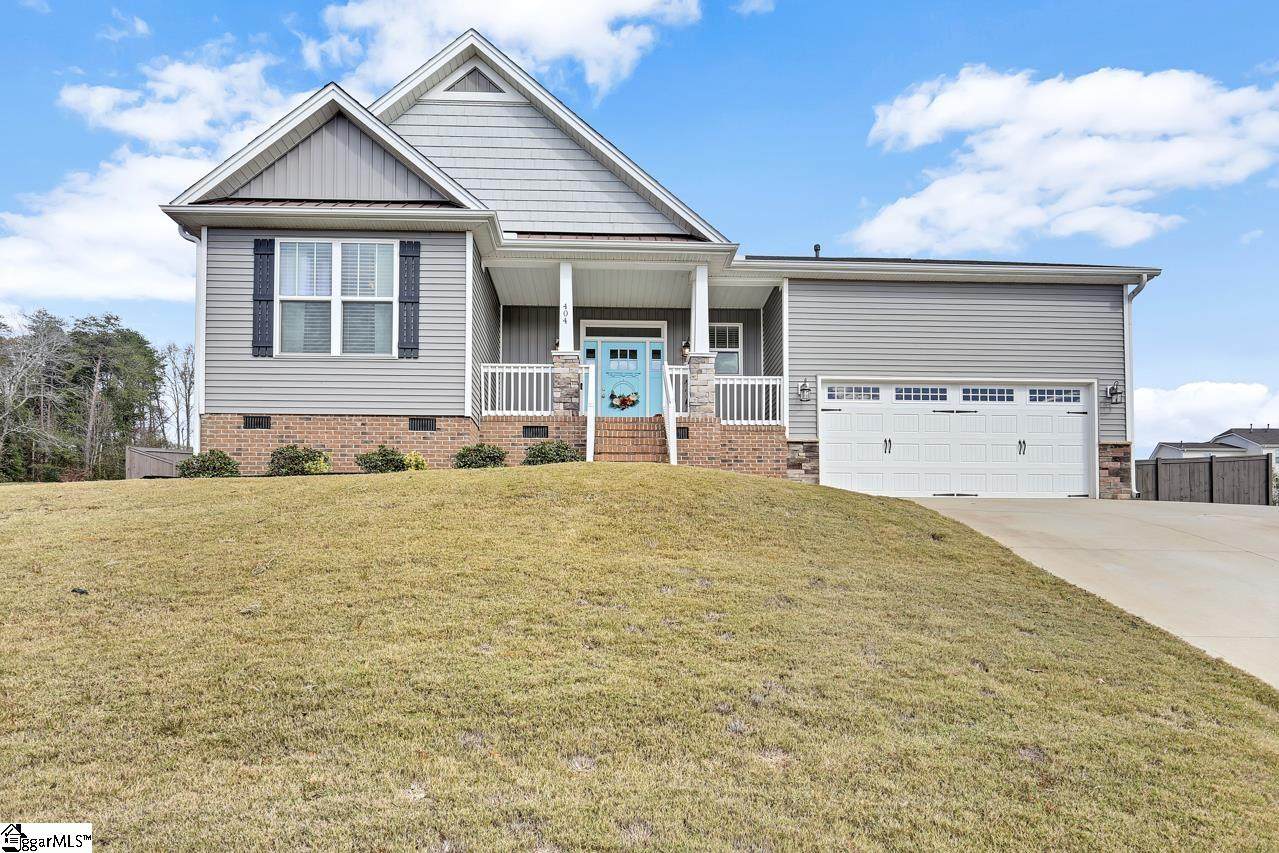 404 Saylor Way - Photo 1