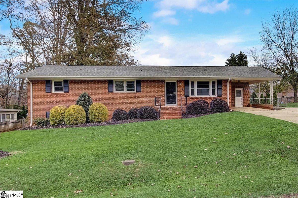 6 Tazewell Drive - Photo 1