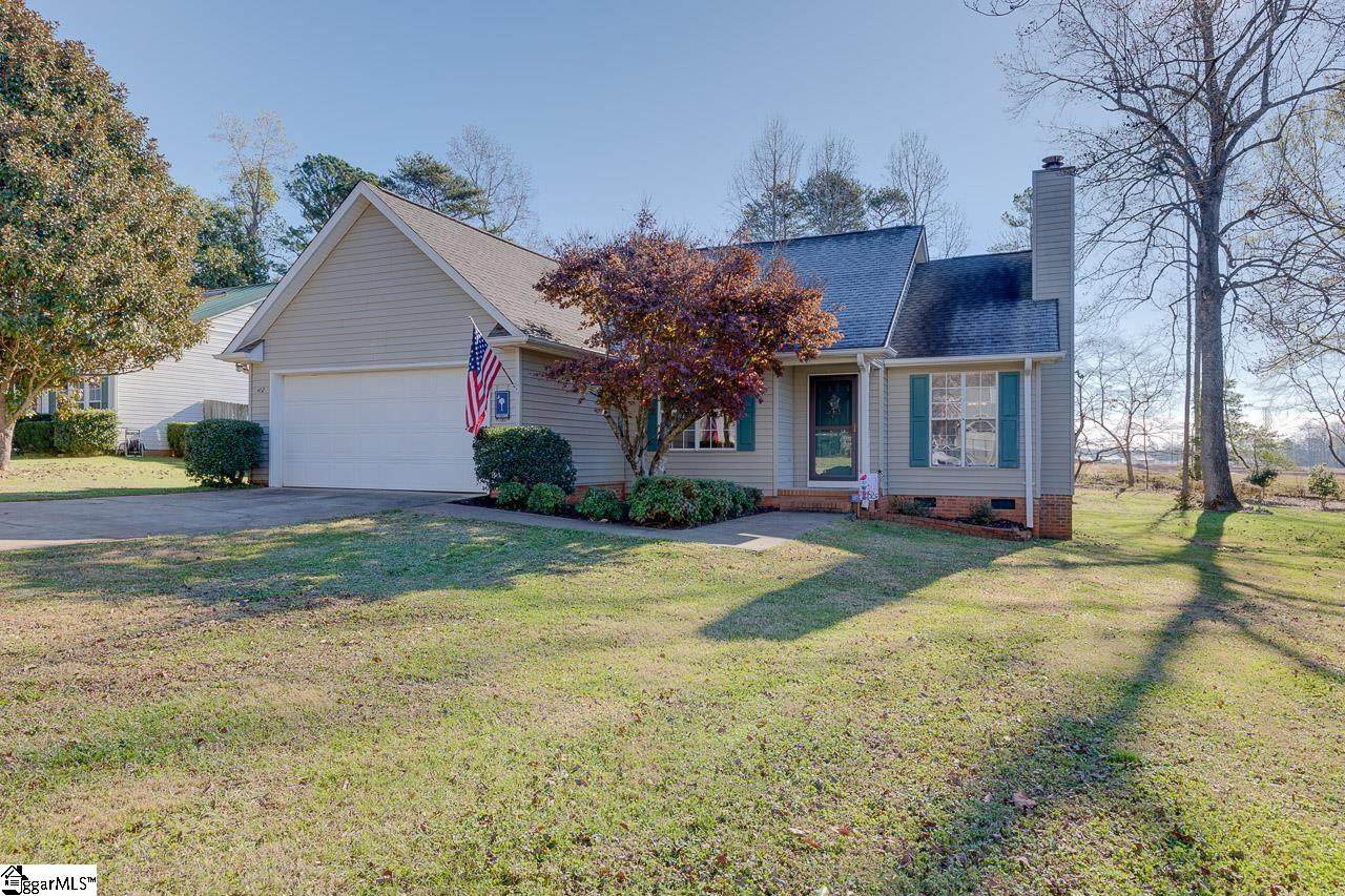402 Jacqueline Road - Photo 1