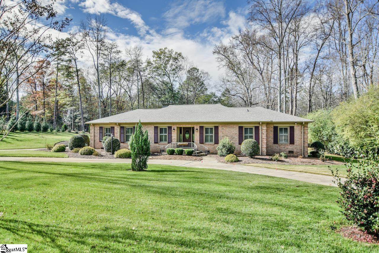 211 Terramont Drive - Photo 1