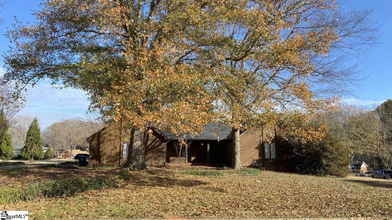 213 Sheffield Court - Photo 1