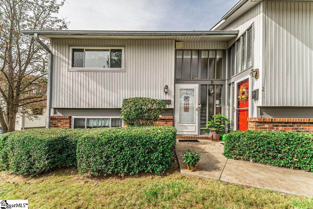 1 Briarcreek Place - Photo 1