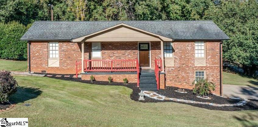 100 Thomas Drive - Photo 1