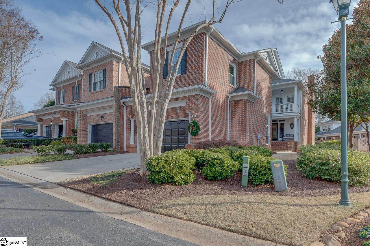 1400 Thornblade Boulevard - Photo 1