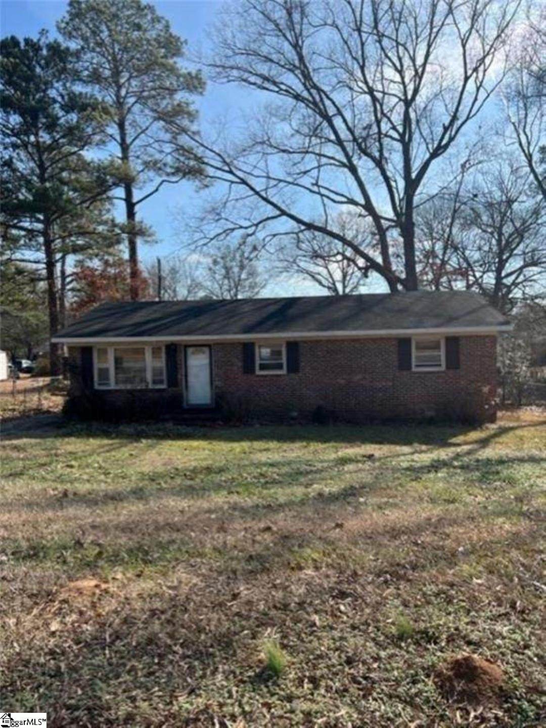 108 Squirrel Tree Circle - Photo 1
