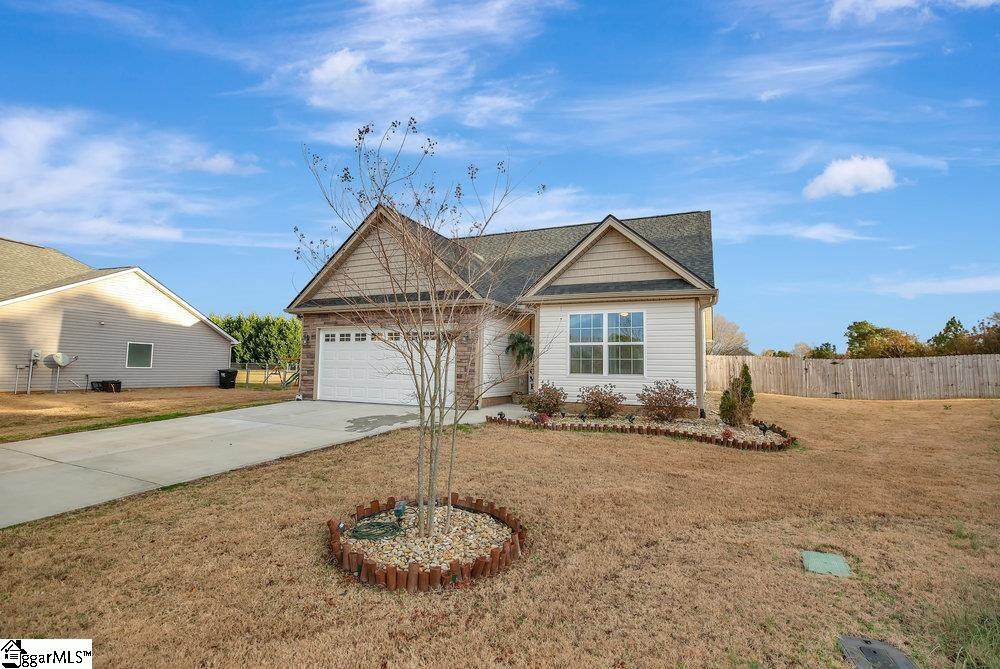 107 Tea Leaf Court - Photo 1