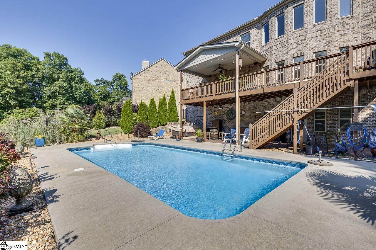 330 Tuxedo Lane, Greer, SC 29651 (1529518) Hamilton & Co. of Keller