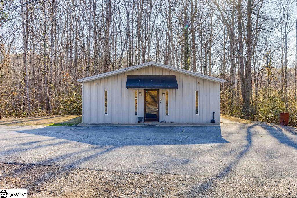 560 Highway 25 - Photo 1