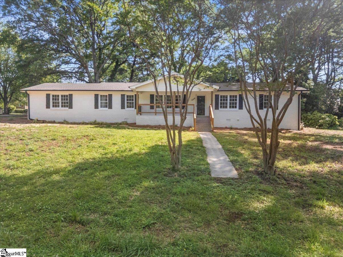 408 Bent Creek Drive - Photo 1