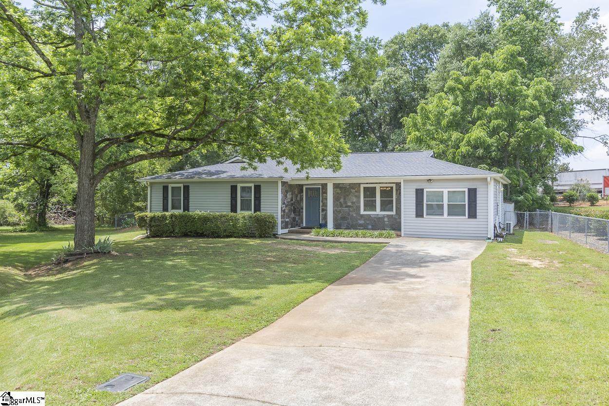 112 Summer Drive - Photo 1