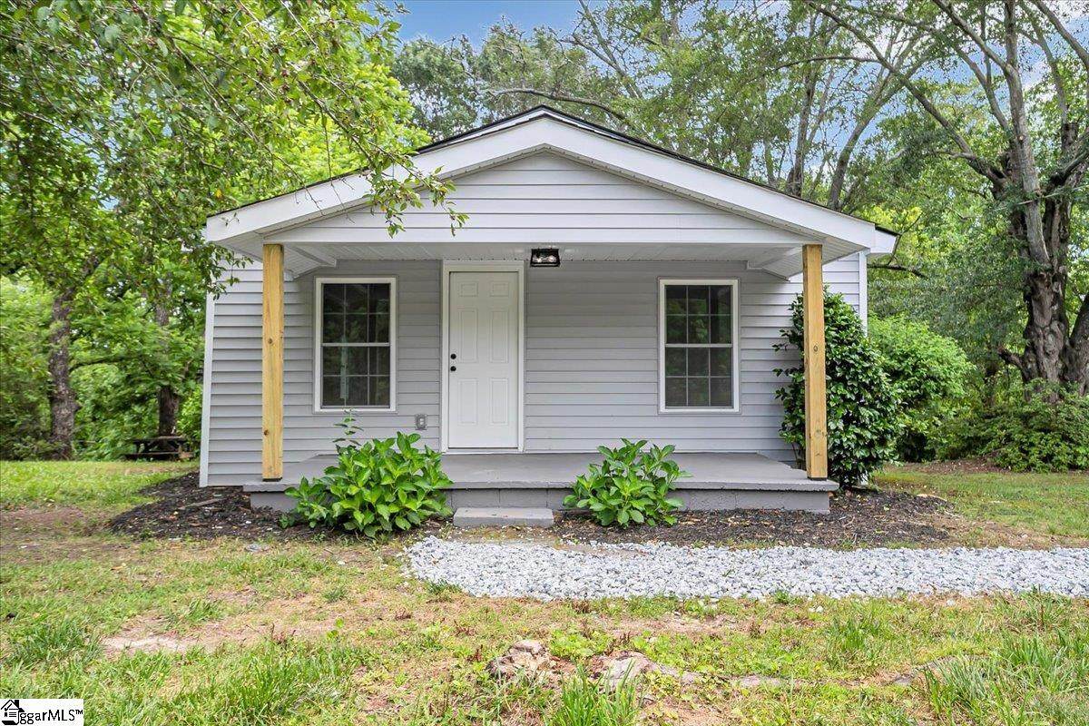 320 Fowler Road - Photo 1