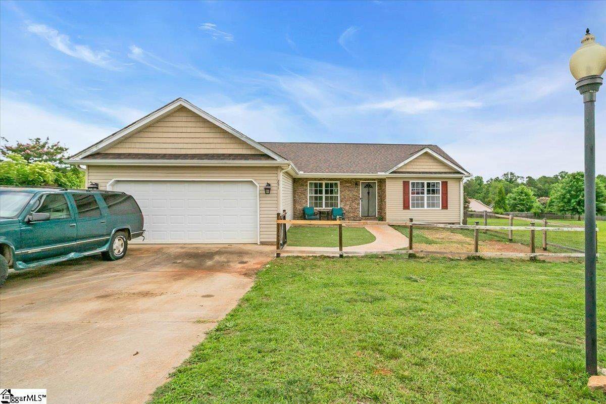 251 Heatherbrook Drive - Photo 1