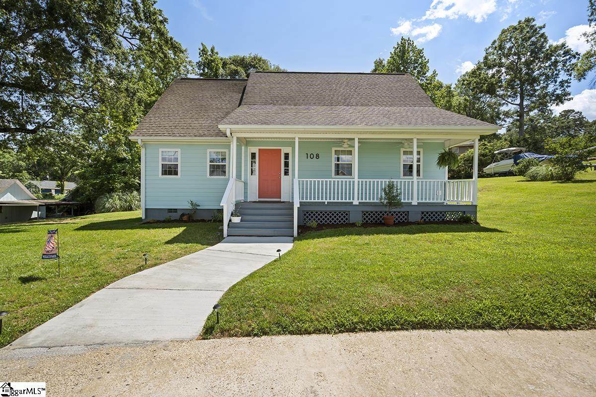 108 Lakeshore Drive - Photo 1