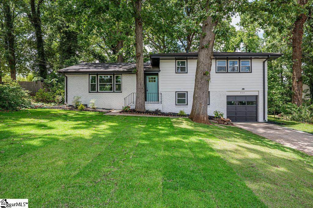 808 Pine Creek Drive - Photo 1