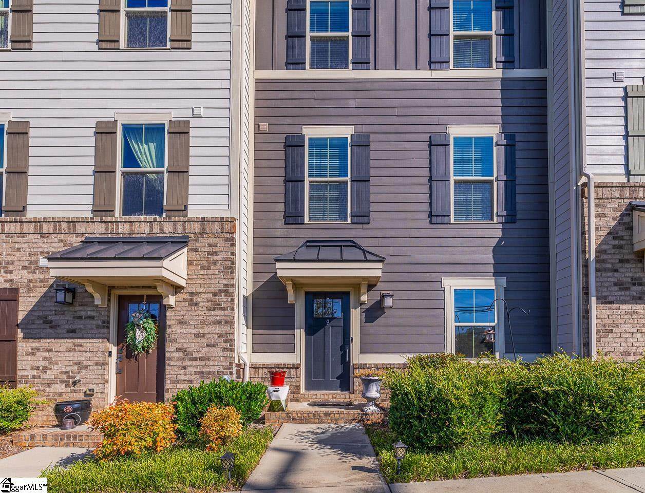 9 Itasca Drive - Photo 1