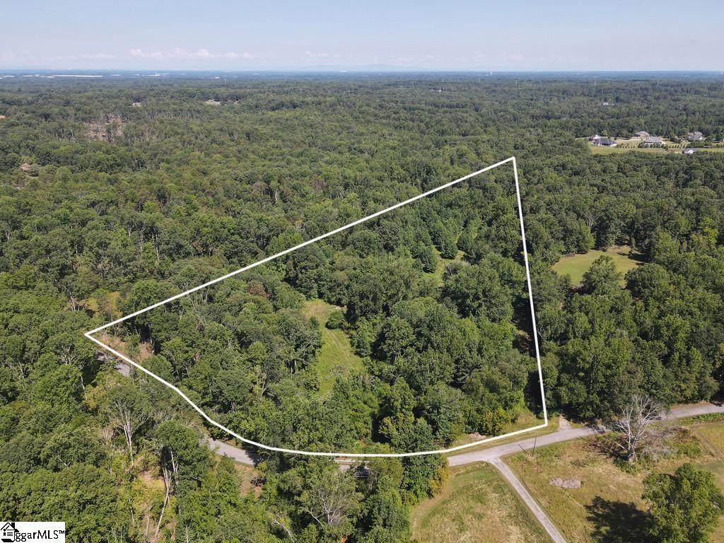 660 Hunters Road - Photo 1