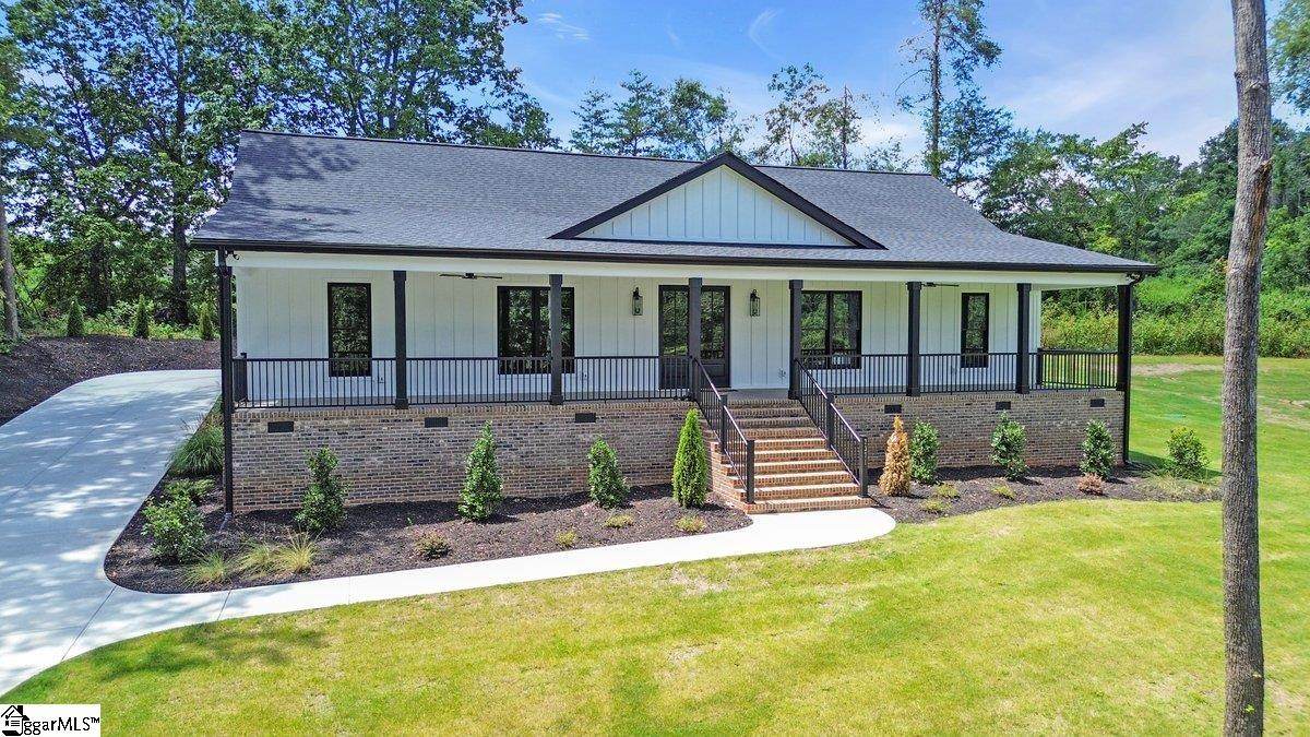 2371 Tigerville Road - Photo 1