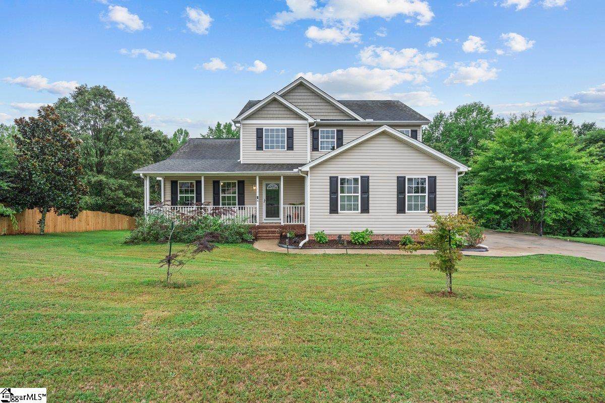 131 Brooke Lee Circle - Photo 1