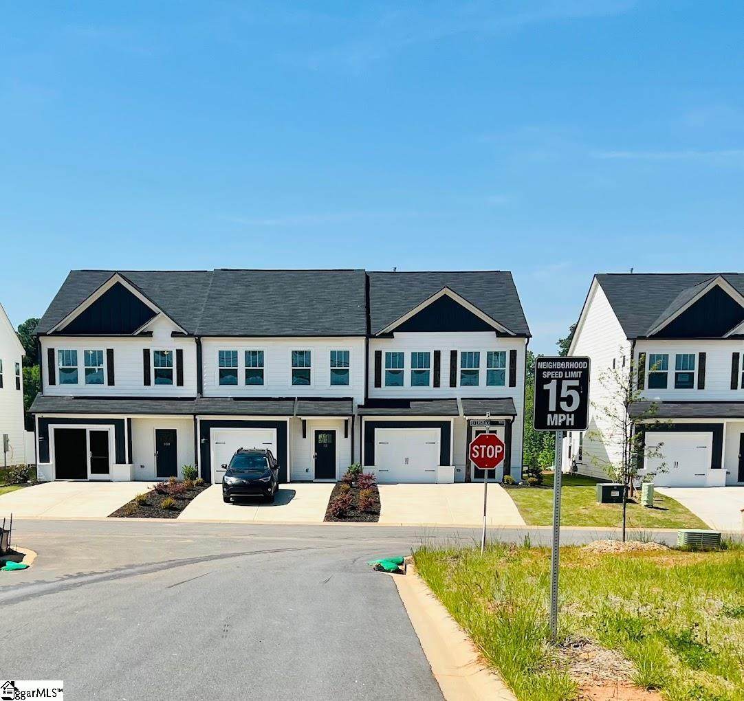 100 Evergrace Way - Photo 1