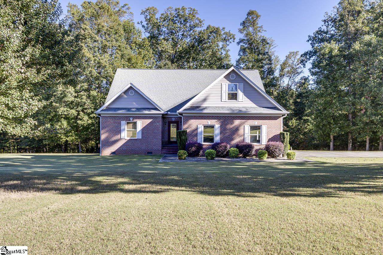 110 Valley Drive - Photo 1