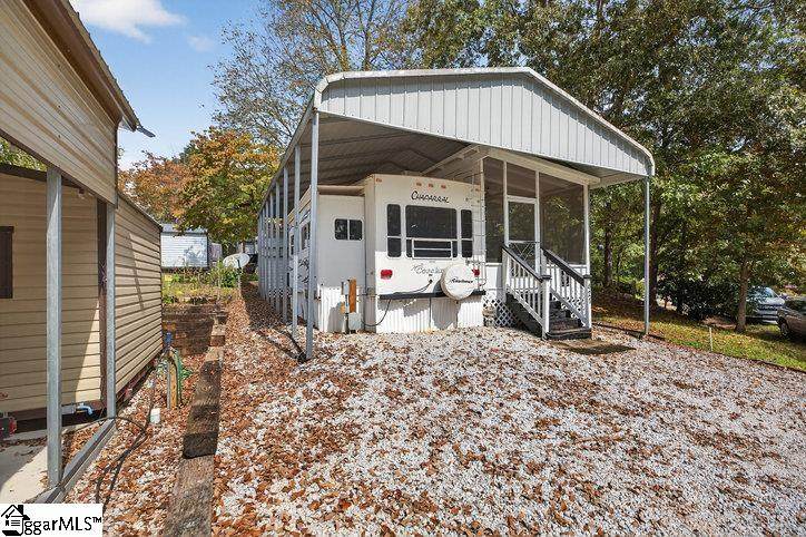 421 Newbury Circle - Photo 1