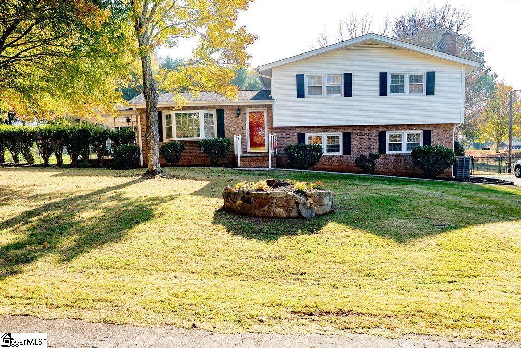 108 Meadow Lane - Photo 1