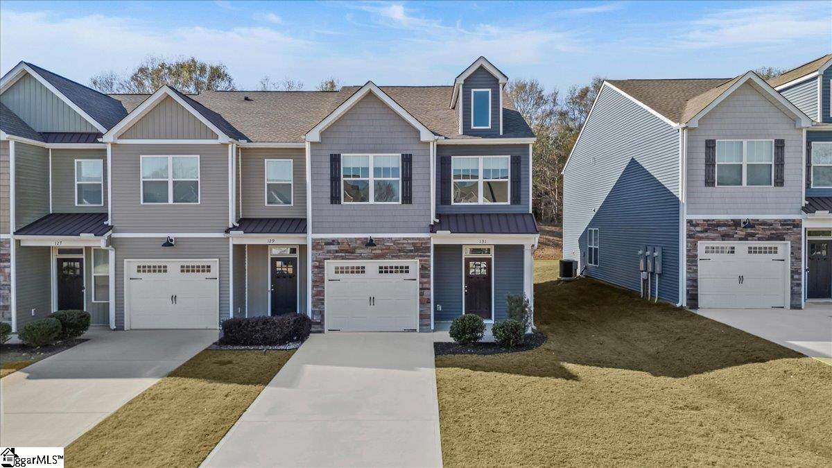 131 Rushing Creek Lane - Photo 1