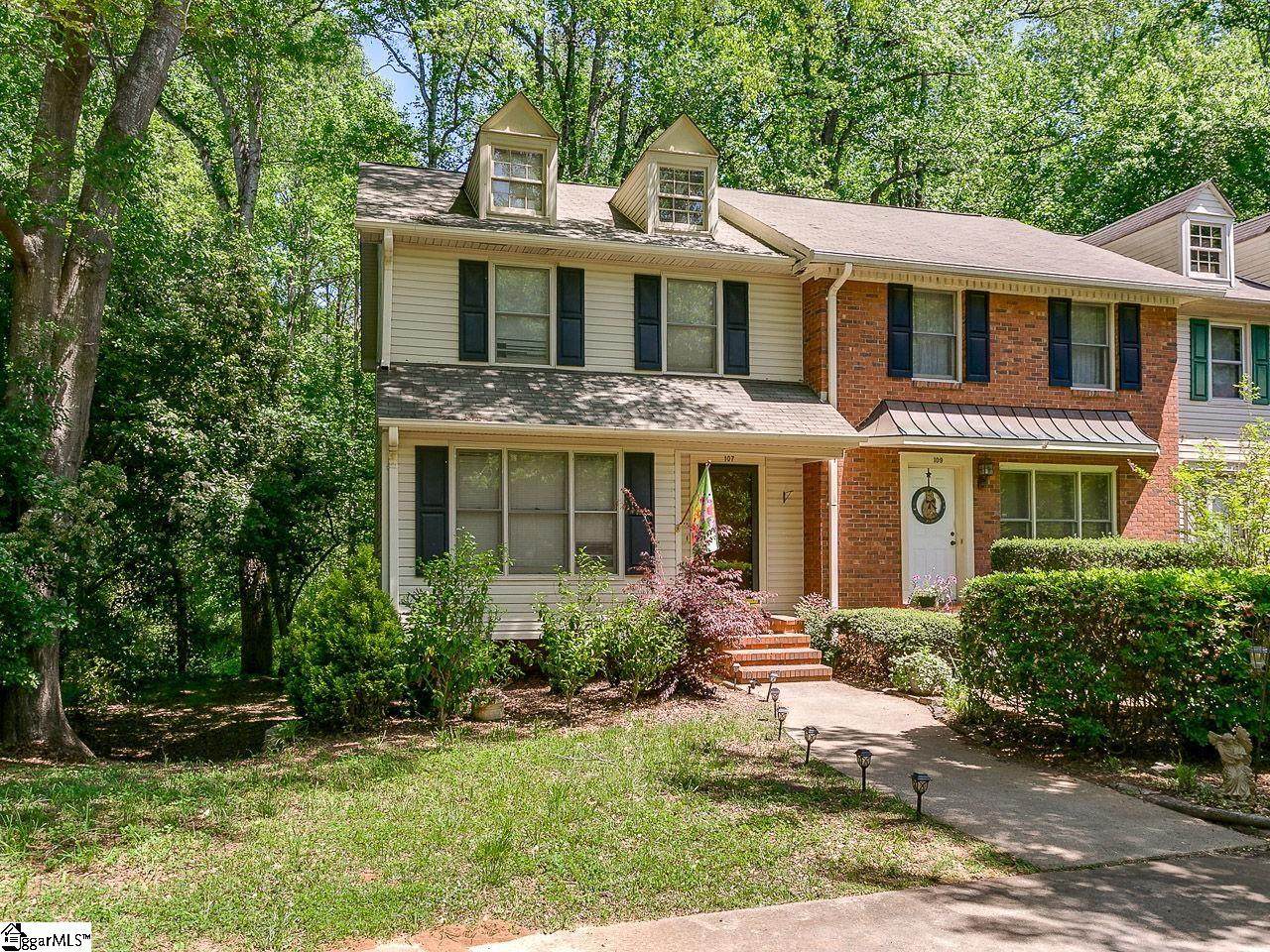 107 Mistybrook Drive - Photo 1