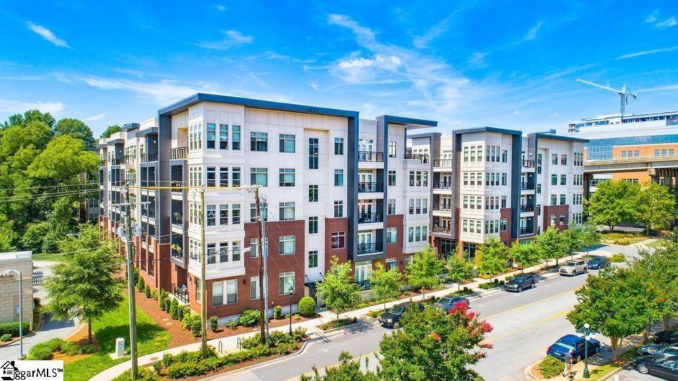 212 Broad Street - Photo 1