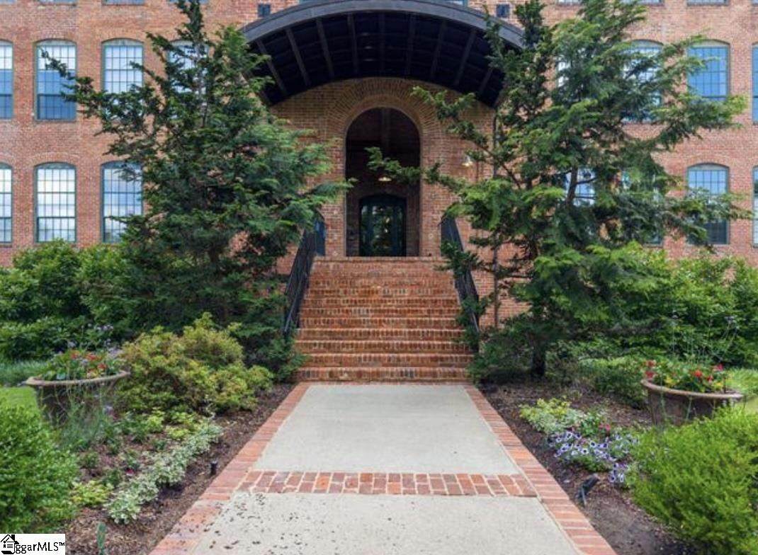 400 Mills Avenue - Photo 1