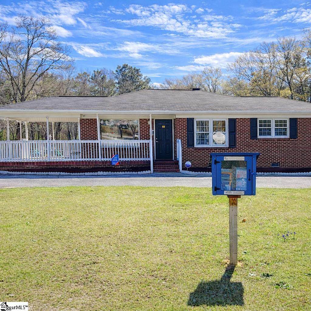 615 Fairview Street - Photo 1