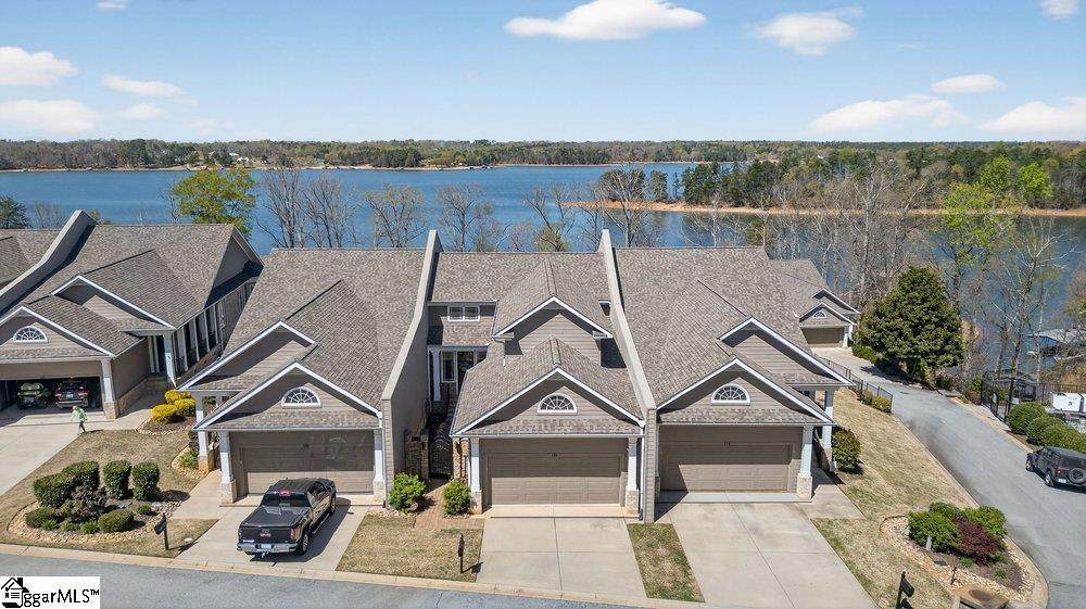 132 Regatta Drive - Photo 1