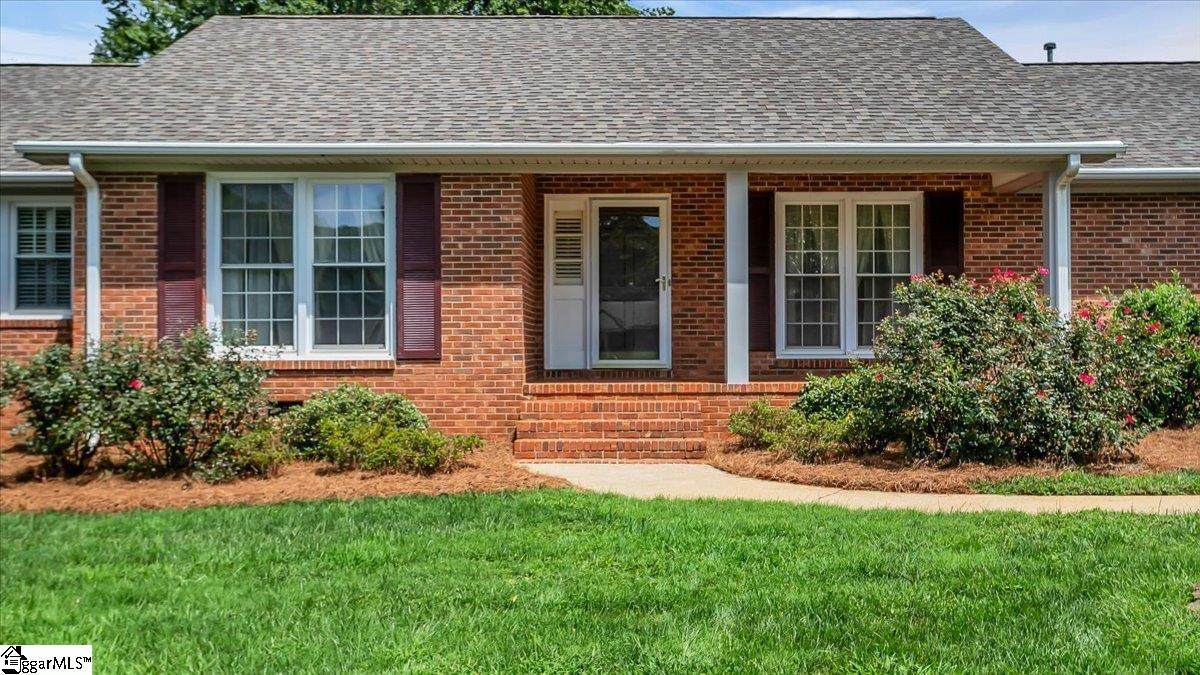 17 Seabury Drive - Photo 1