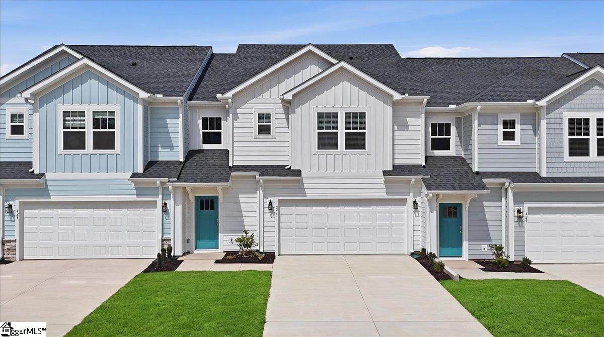 427 Crestcreek Drive - Photo 1