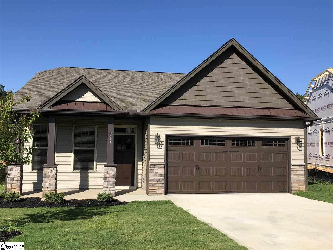 214 Everard Lane - Photo 1