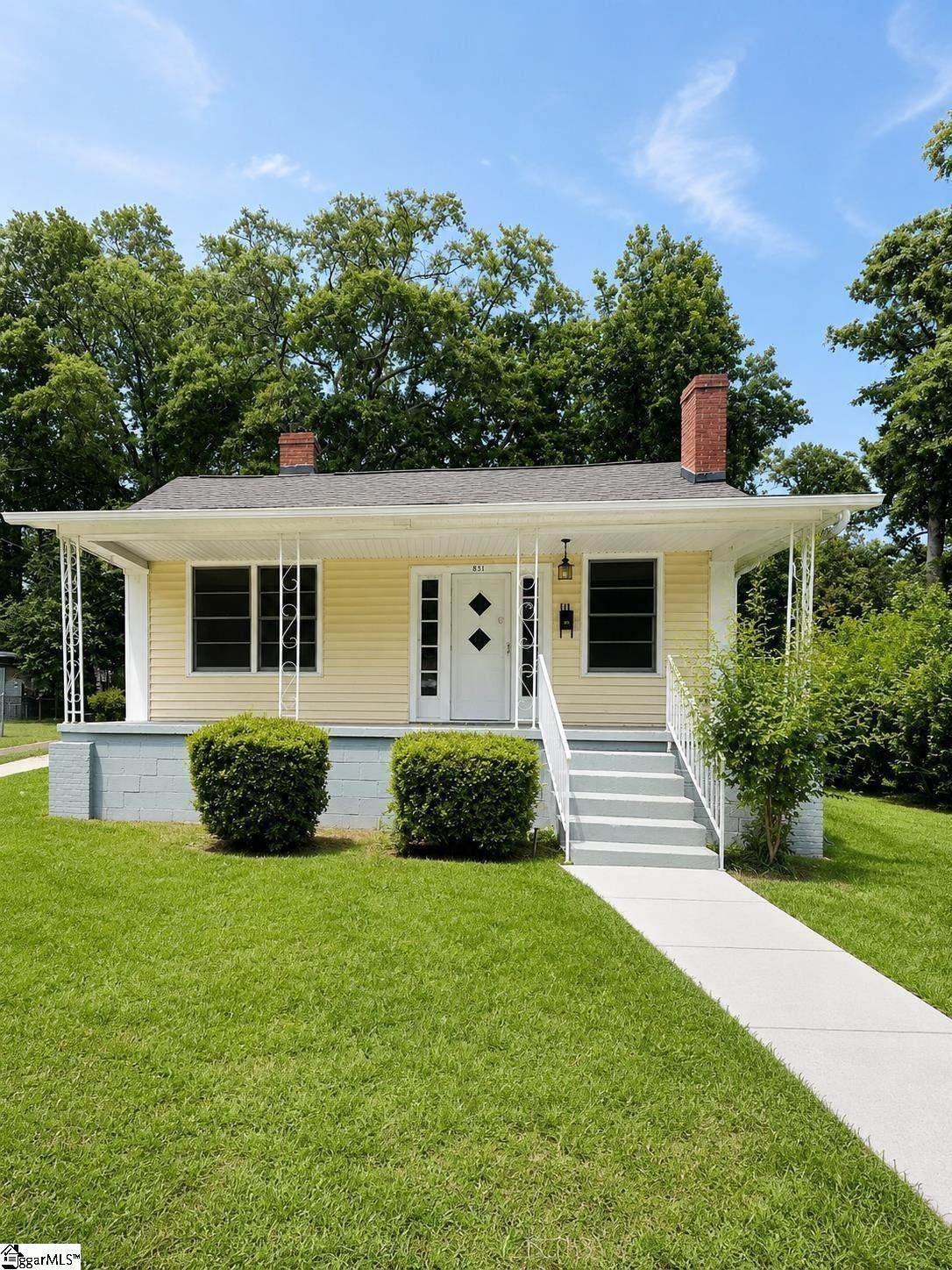 111 Bethune Street - Photo 1