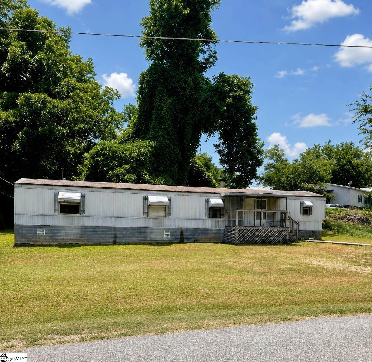 102 Raymond Road - Photo 1