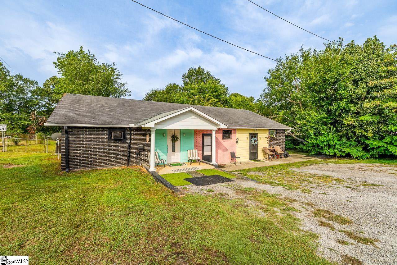 1501 B Boiling Springs Road - Photo 1