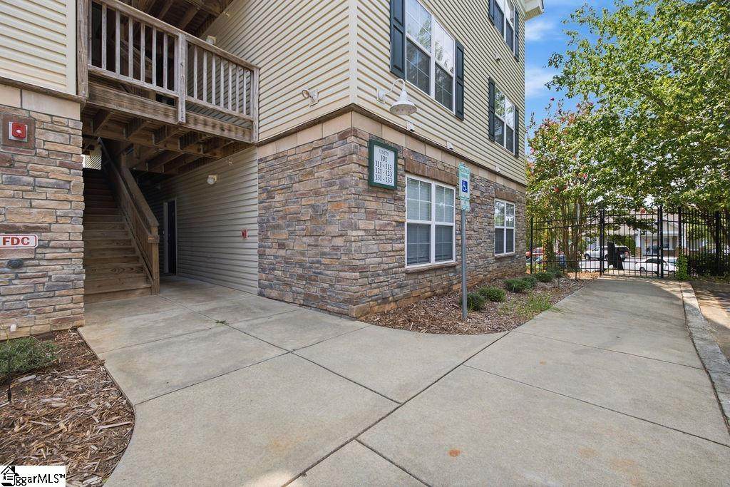 113 Lookover Drive - Photo 1