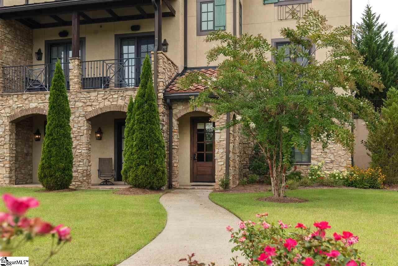 600 Village Square Drive - Photo 1