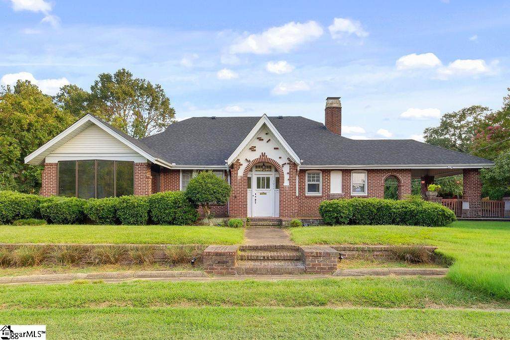 1011 Poinsett Street - Photo 1