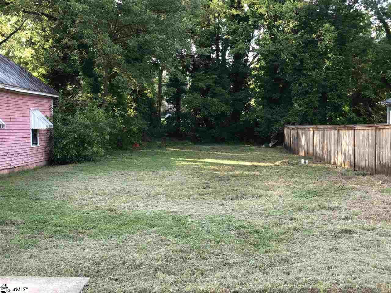 209 Echols Street - Photo 1